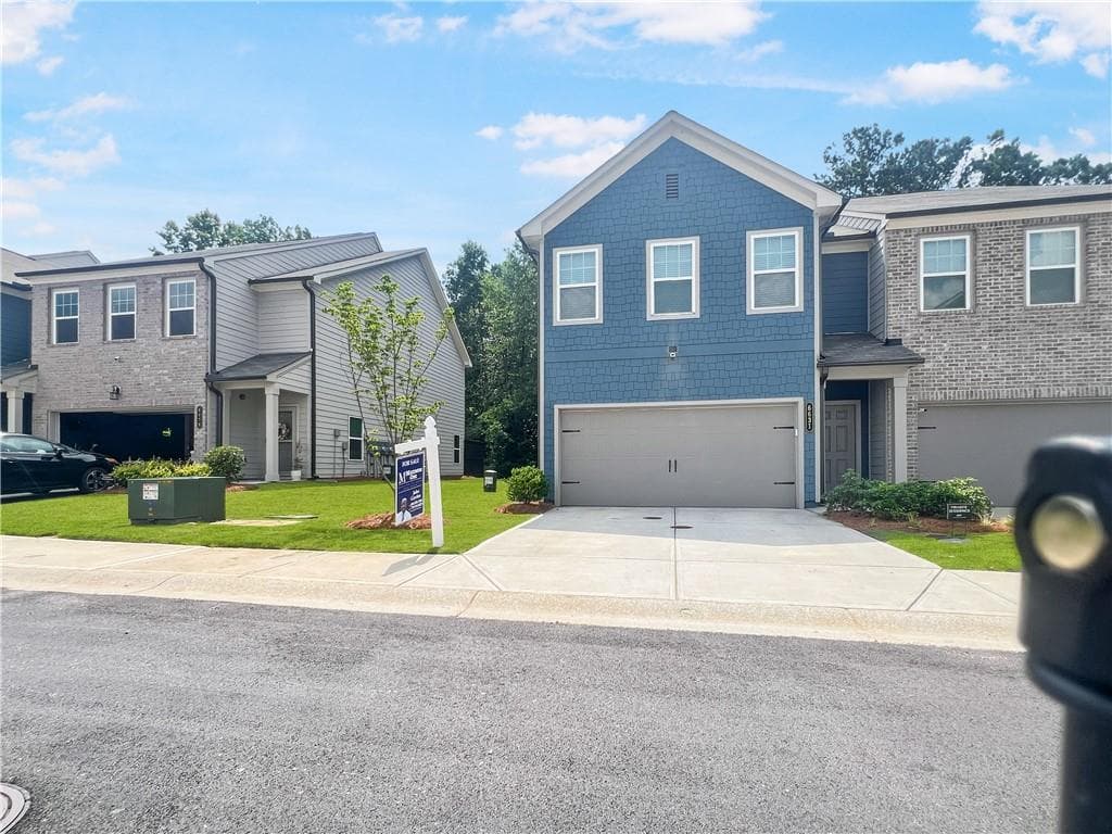 3 bedroom, 3 bathroom, 1,854 sq ft townhouse for sale at 6631 Wyndall Drive, Douglasville, GA 30135