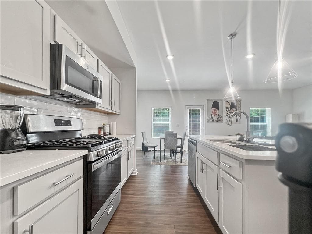 3 bedroom, 3 bathroom, 1,854 sq ft townhouse for sale at 6631 Wyndall Drive, Douglasville, GA 30135 — photo 6