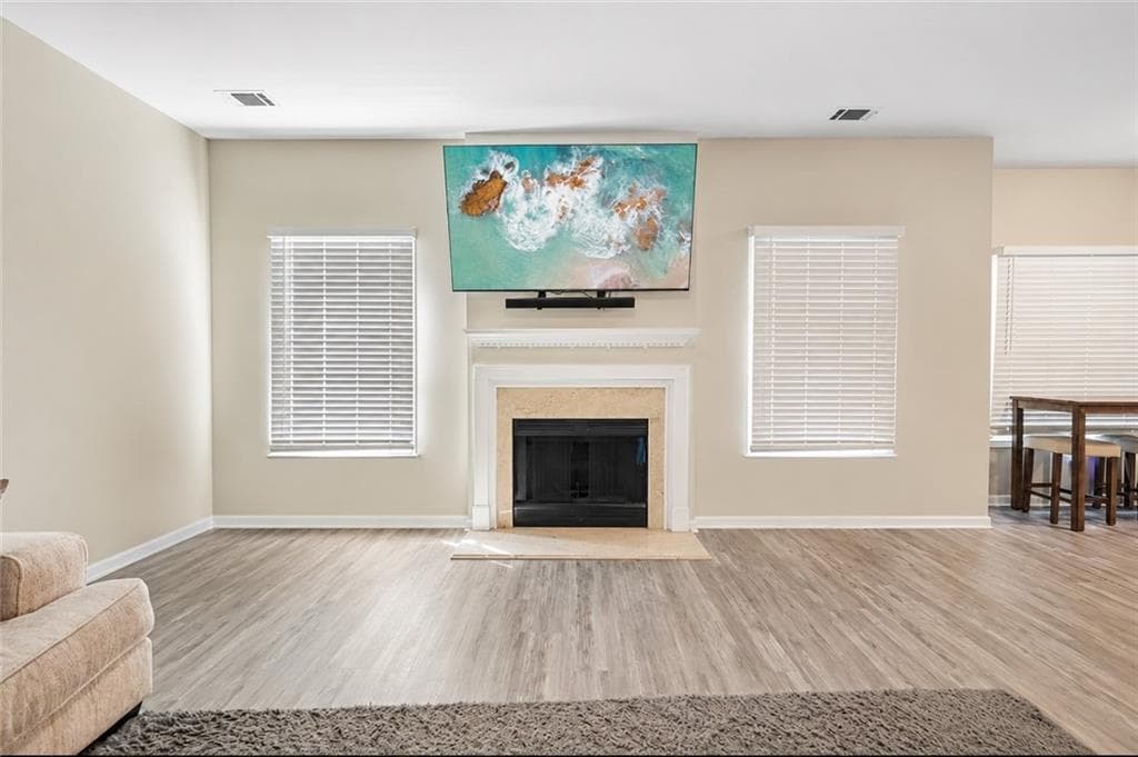 4 bedroom, 3 bathroom, 2,264 sq ft single family residence for sale at 2182 Fall Creek Lodge, Loganville, GA 30052 — photo 9