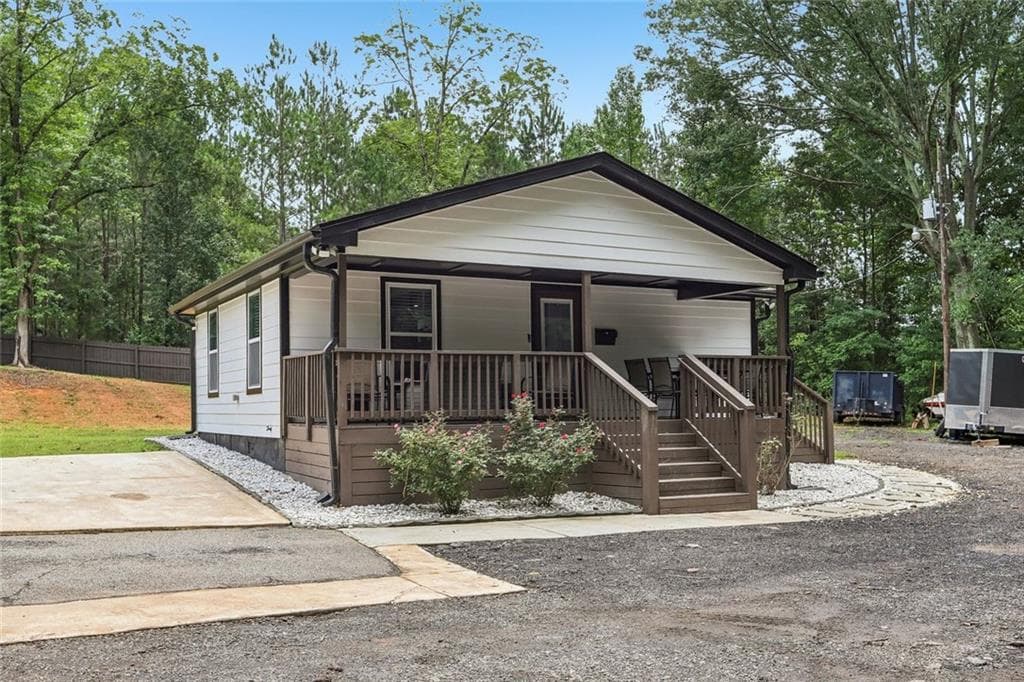 2 bedroom, 1 bathroom, 752 sq ft single family residence for sale at 1111 Flippen Road, Stockbridge, GA 30281 — photo 3