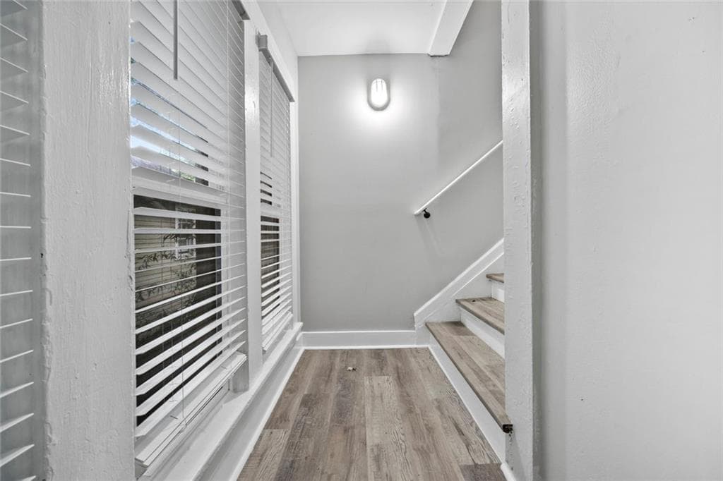 2 bedroom, 1 bathroom, 750 sq ft triplex for rent at 1126 Briarcliff Place 1, Atlanta, GA 30306 for $2,800 a month — photo 3
