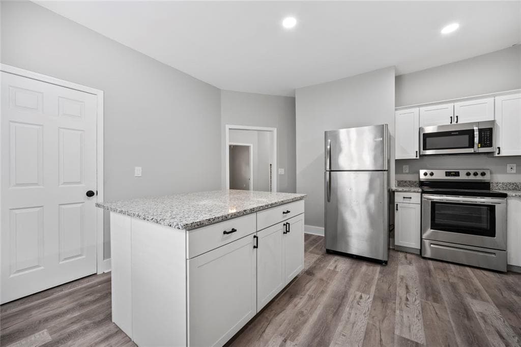 2 bedroom, 1 bathroom, 750 sq ft triplex for rent at 1126 Briarcliff Place 1, Atlanta, GA 30306 for $2,800 a month — photo 5