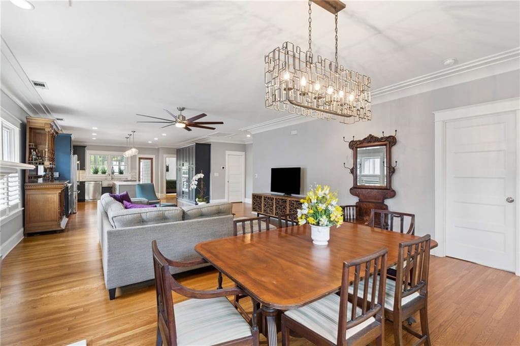 4 bedroom, 3 bathroom, 2,099 sq ft single family residence for sale at 776 Yorkshire Road, Atlanta, GA 30306 — photo 7