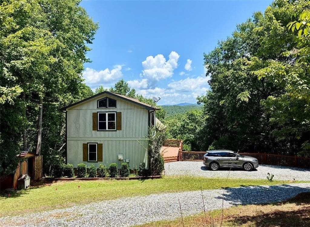 5 bedroom, 3 bathroom, 2,478 sq ft single family residence for sale at 2585 Panorama Drive, Sautee Nacoochee, GA 30571 — photo 5