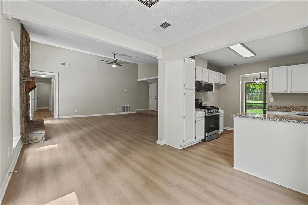 3 bedroom, 2 bathroom, 2,378 sq ft single family residence for sale at 1215 Wade Green Circle, Acworth, GA 30102 — photo 10