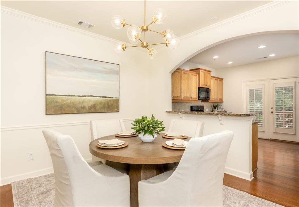 3 bedroom, 4 bathroom, 1,975 sq ft townhouse for sale at 7280 Glisten Avenue, Atlanta, GA 30328 — photo 4