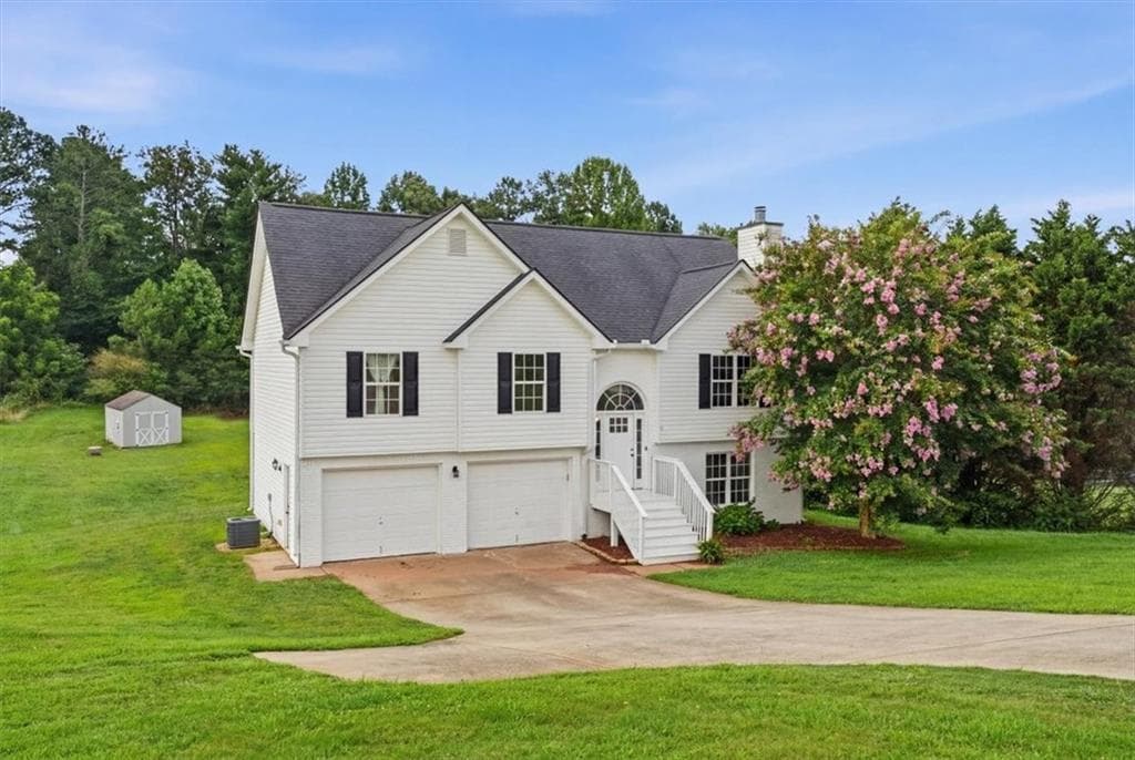 4 bedroom, 3 bathroom, 2,702 sq ft single family residence sold at 4403 Waterman Drive, Gainesville, GA 30506