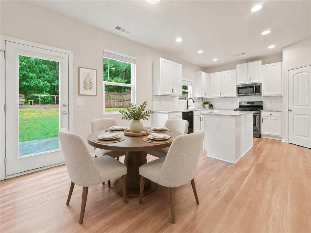 4 bedroom, 3 bathroom, 2,074 sq ft single family residence for sale at 150 Laurelcrest Lane, Dallas, GA 30132 — photo 9