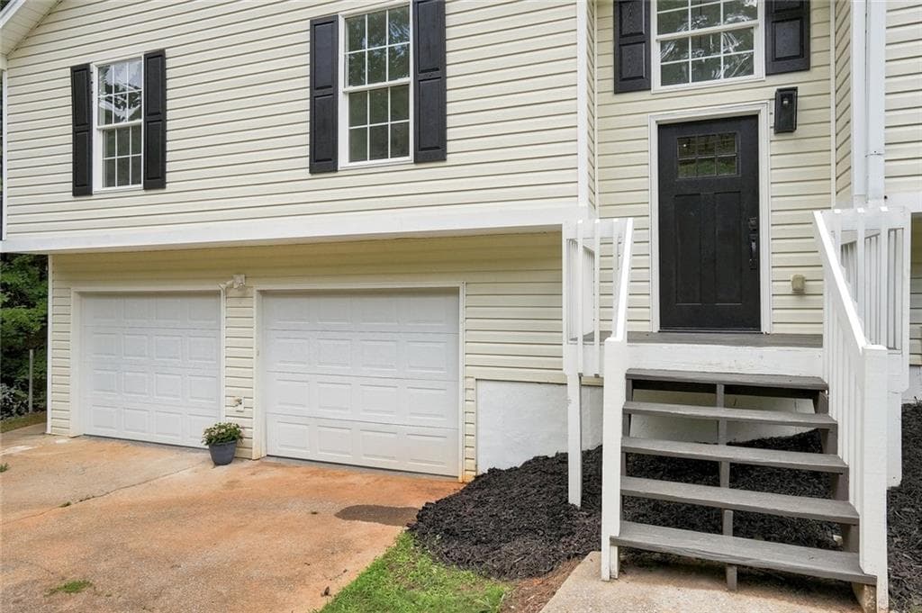 3 bedroom, 2 bathroom, 1,282 sq ft single family residence for sale at 195 Ashbury Court, Dallas, GA 30157 — photo 2