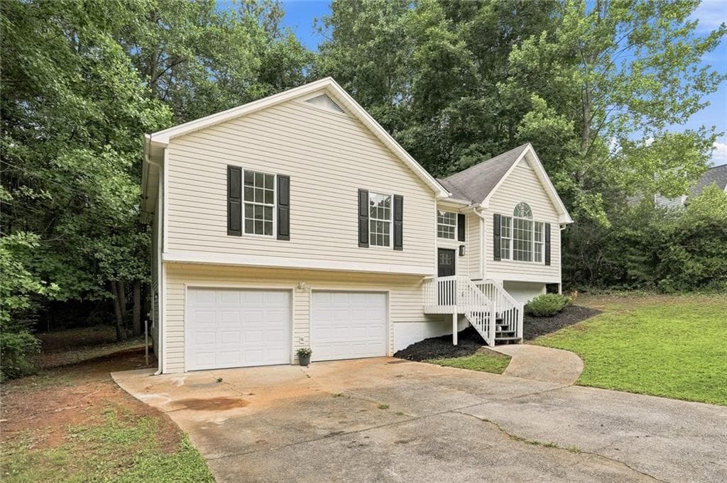 3 bedroom, 2 bathroom, 1,282 sq ft single family residence for sale at 195 Ashbury Court, Dallas, GA 30157 — photo 3