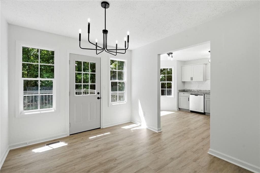 3 bedroom, 2 bathroom, 1,282 sq ft single family residence for sale at 195 Ashbury Court, Dallas, GA 30157 — photo 8