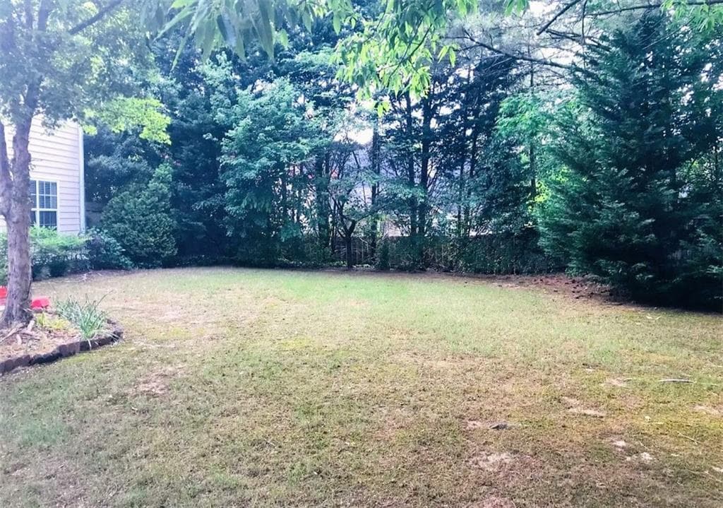 4 bedroom, 3 bathroom, 2,300 sq ft single family residence for rent at 10070 Lauren Hall Court, Alpharetta, GA 30022 for $3,000 a month — photo 3