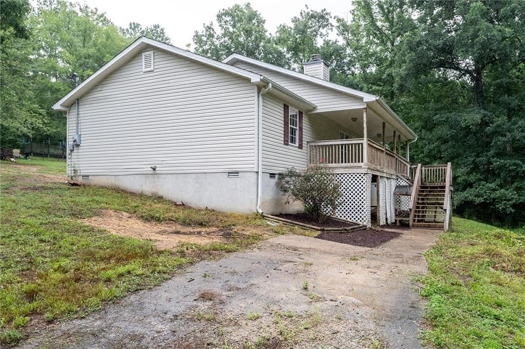 3 bedroom, 2 bathroom, 1,653 sq ft single family residence for sale at 70 Katie Lane, Carlton, GA 30627 — photo 3