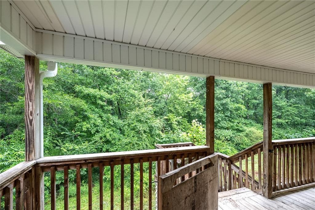 3 bedroom, 2 bathroom, 1,653 sq ft single family residence for sale at 70 Katie Lane, Carlton, GA 30627 — photo 6