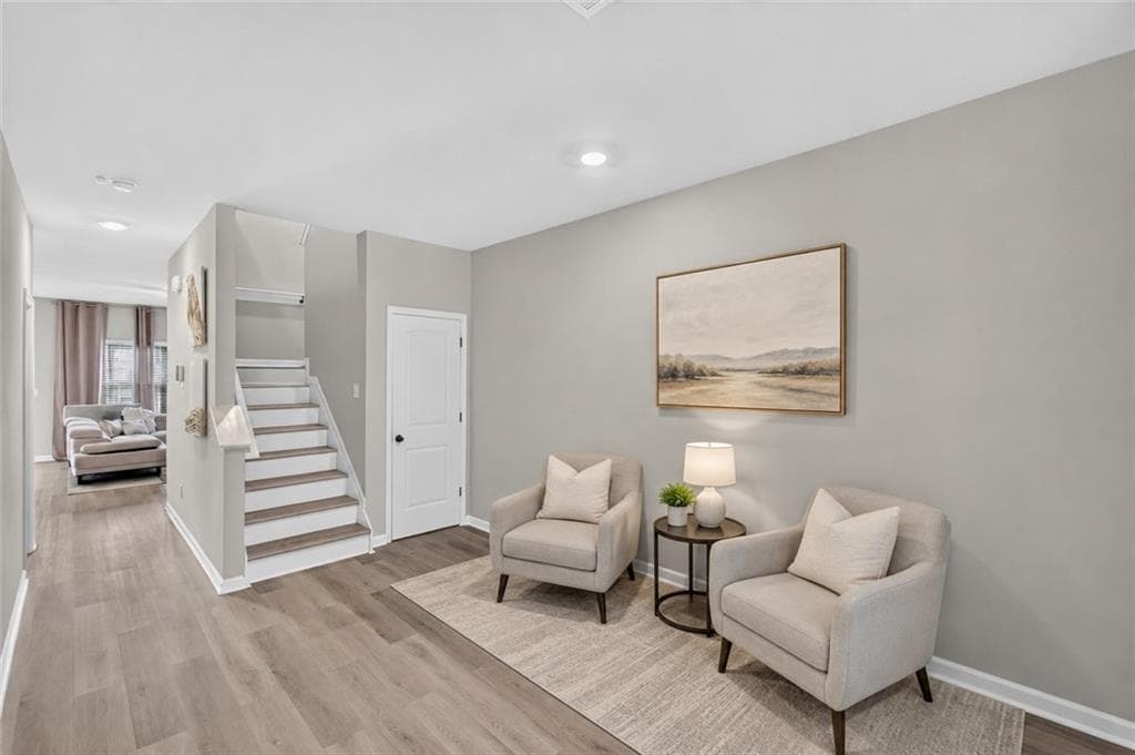 3 bedroom, 3 bathroom, 1,716 sq ft townhouse for sale at 7110 Chara Lane, Atlanta, GA 30331 — photo 5