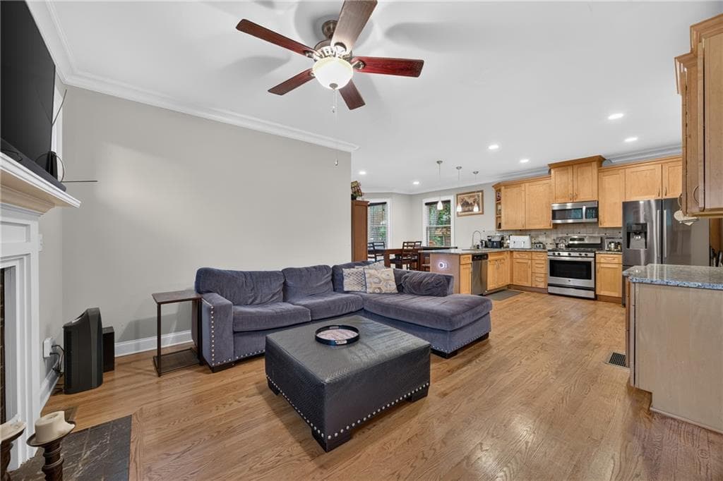 4 bedroom, 4 bathroom, 2,358 sq ft single family residence under contract at 2268 Nolan Drive, Decatur, GA 30034 — photo 9