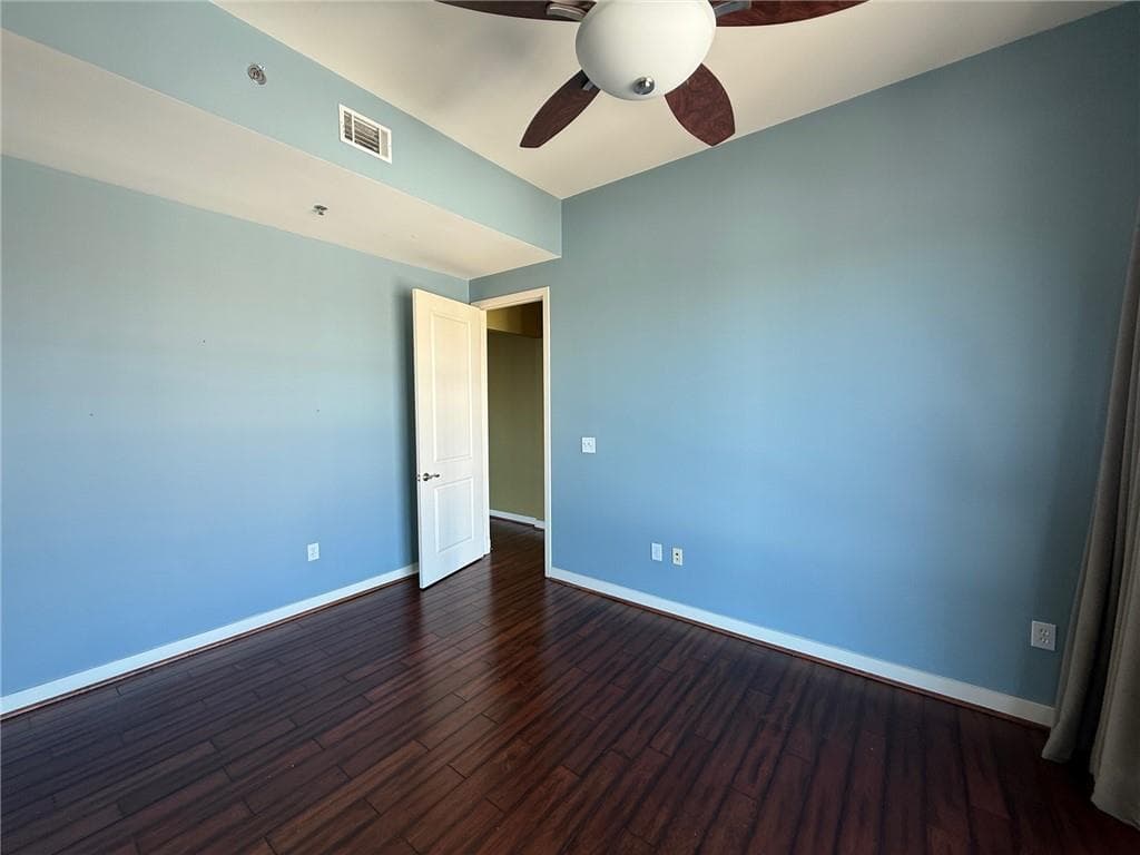 2 bedroom, 2 bathroom, 1,135 sq ft condominium for sale at 565 Peachtree Street 1811, Atlanta, GA 30308 — photo 10