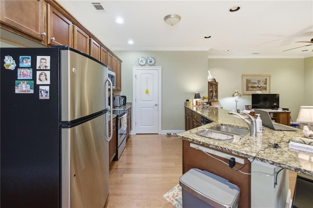 2 bedroom, 2 bathroom, 1,552 sq ft single family residence under contract at 105 Maplecrest Lane, Rome, GA 30161 — photo 8