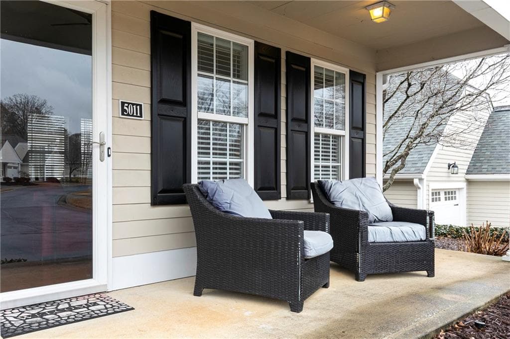 2 bedroom, 2 bathroom, 1,444 sq ft single family residence for sale at 5011 Kathryn Glen Drive, Acworth, GA 30101 — photo 2