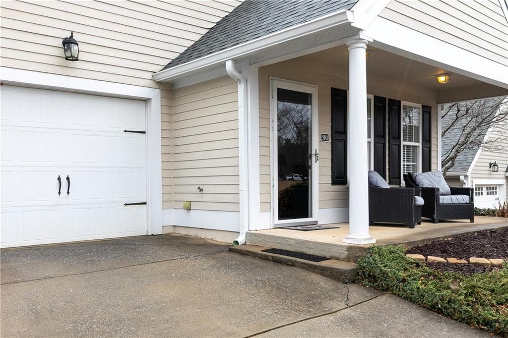 2 bedroom, 2 bathroom, 1,444 sq ft single family residence for sale at 5011 Kathryn Glen Drive, Acworth, GA 30101 — photo 3