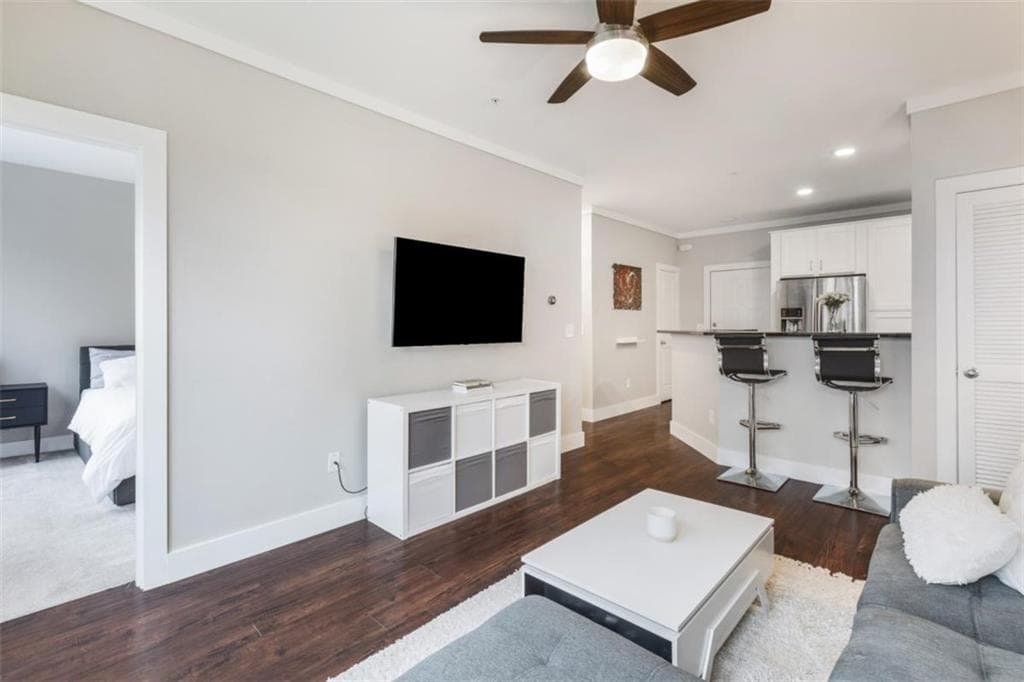 1 bedroom, 1 bathroom, 650 sq ft condominium for sale at 821 Ralph McGill Boulevard 2405, Atlanta, GA 30306 — photo 9
