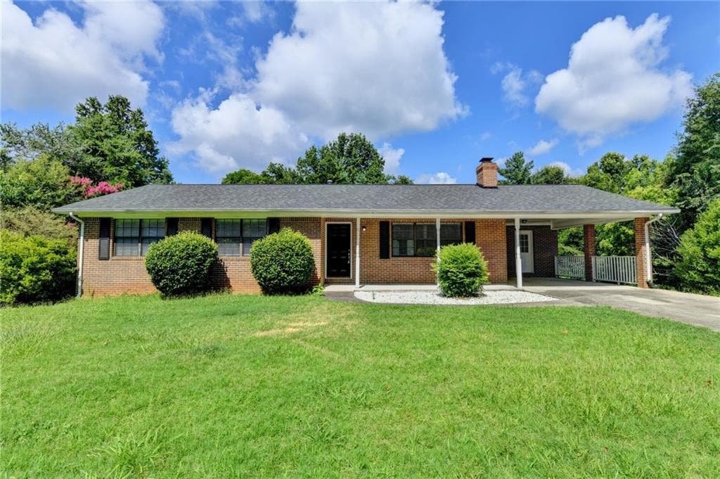 3267 Hilltop Circle, Gainesville, GA 30506 — most recent listing photo