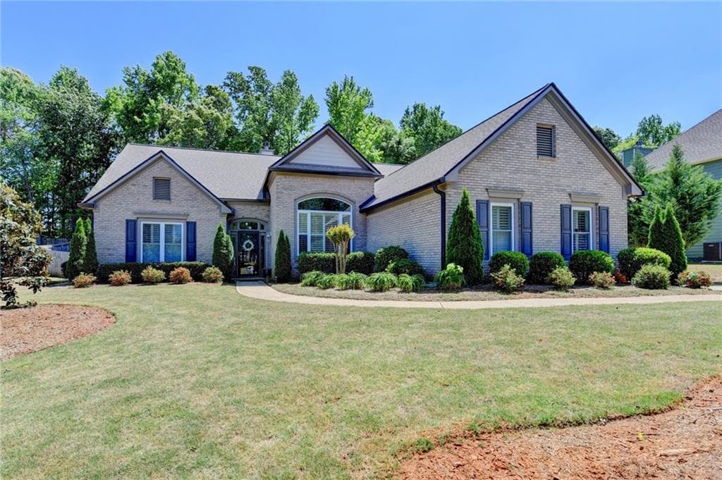 3 bedroom, 2 bathroom, 2,128 sq ft single family residence sold at 5019 Weatherstone Drive, Buford, GA 30519