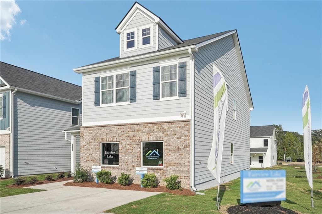 5 bedroom, 3 bathroom, 2,460 sq ft single family residence for sale at 102 Vickers Point Drive, Fairburn, GA 30213 — photo 5