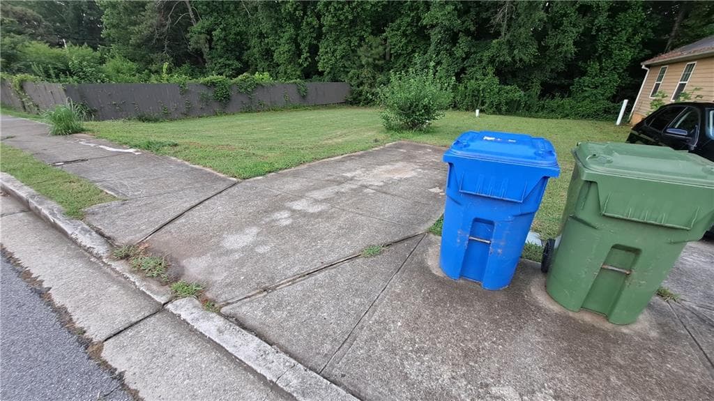 single family residence for sale at 1989 Thomasville Estate Drive, Atlanta, GA 30315 — photo 3