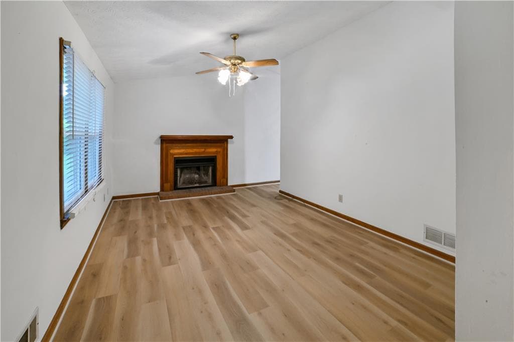 3 bedroom, 3 bathroom, 1,736 sq ft single family residence for sale at 2051 Sunsweet Court, Lawrenceville, GA 30043 — photo 6