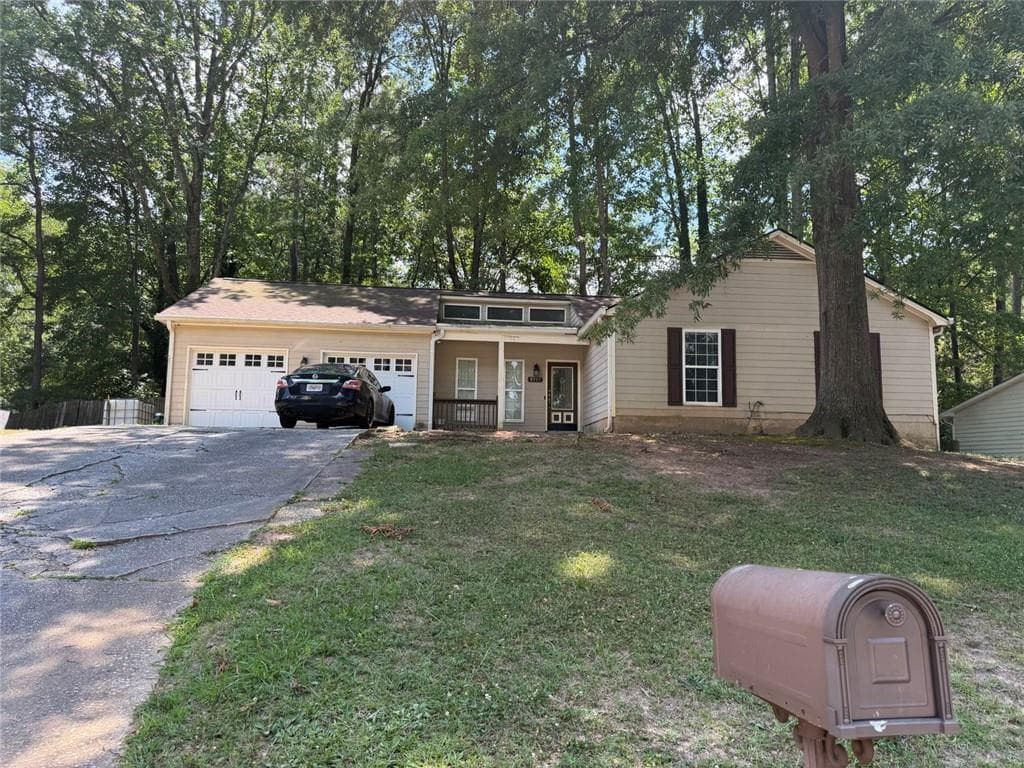 8997 Liberty Lane, Jonesboro, GA 30238 — most recent listing photo