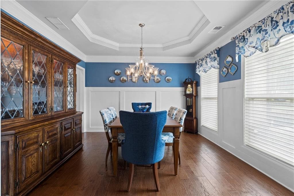 3 bedroom, 3 bathroom, 2,533 sq ft single family residence for sale at 4725 Amble Trace, Cumming, GA 30040 — photo 5