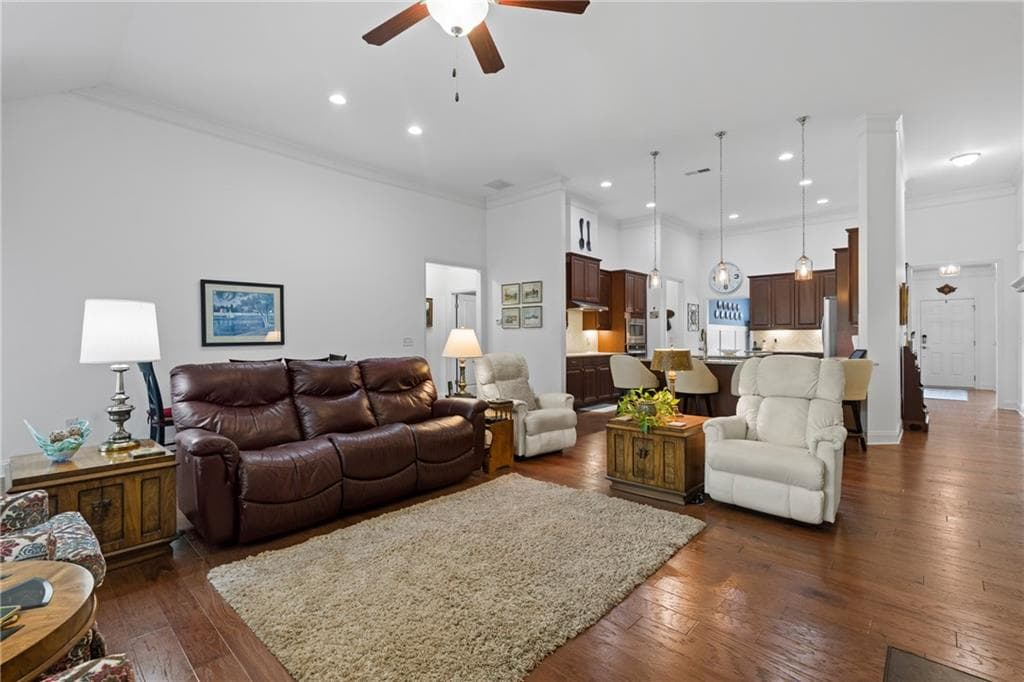 3 bedroom, 3 bathroom, 2,533 sq ft single family residence for sale at 4725 Amble Trace, Cumming, GA 30040 — photo 7