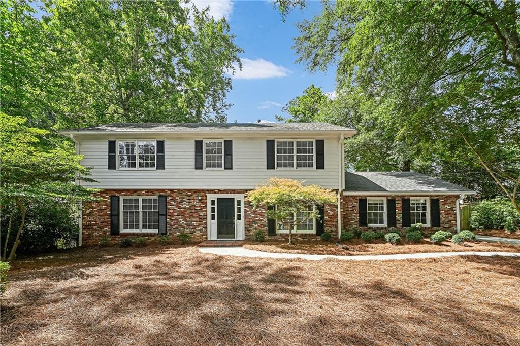 4 bedroom, 4 bathroom, 4,075 sq ft single family residence sold at 4696 Devonshire Road, Atlanta, GA 30338