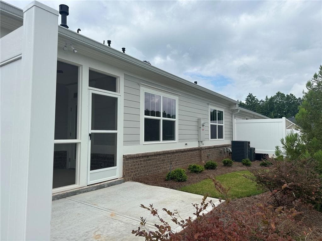 3 bedroom, 3 bathroom, 2,743 sq ft condominium for sale at 1403 Bonica Crossing 1403, Cumming, GA 30040 — photo 2