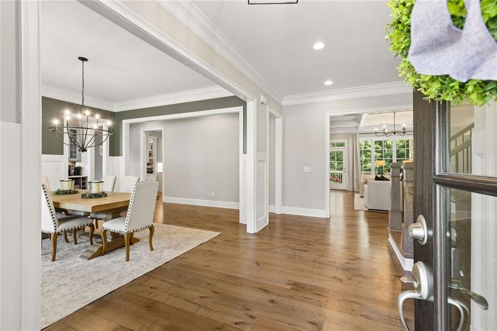 6 bedroom, 5 bathroom, 6,319 sq ft single family residence for sale at 1060 Kent Court, Milton, GA 30004 — photo 5