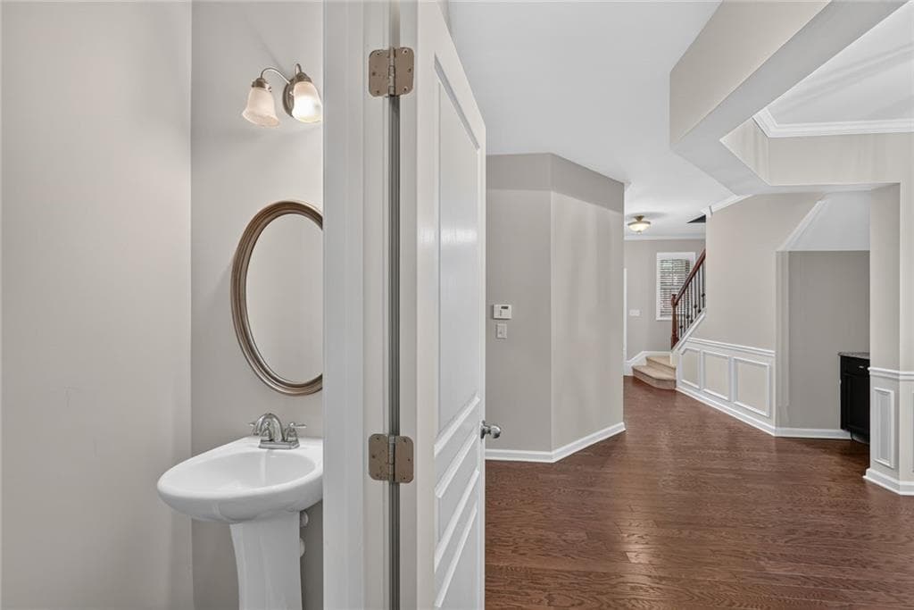 4 bedroom, 3 bathroom, 2,110 sq ft single family residence for sale at 369 Privet Circle, Suwanee, GA 30024 — photo 5