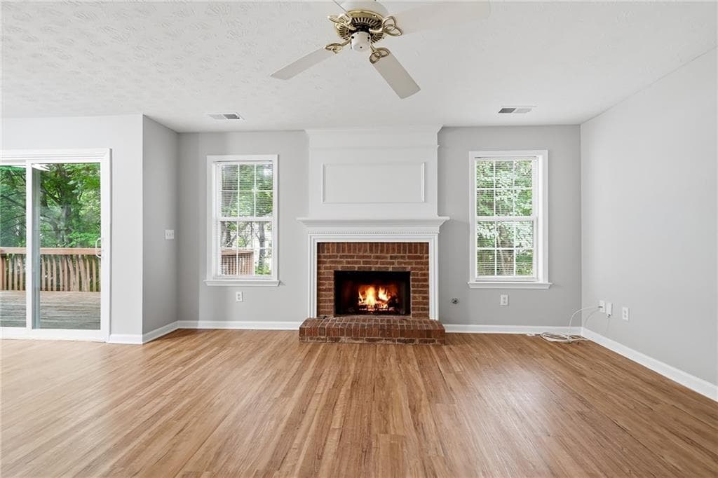 4 bedroom, 3 bathroom, 2,254 sq ft single family residence for sale at 1255 Winthrope Chase Drive, Alpharetta, GA 30009 — photo 6