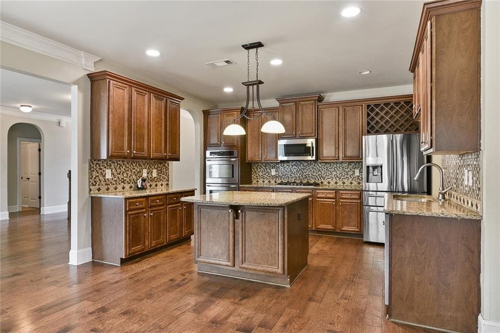 7 bedroom, 6 bathroom, 4,920 sq ft single family residence for rent at 4530 Fernbrook Place, Cumming, GA 30040 for $3,400 a month — photo 5