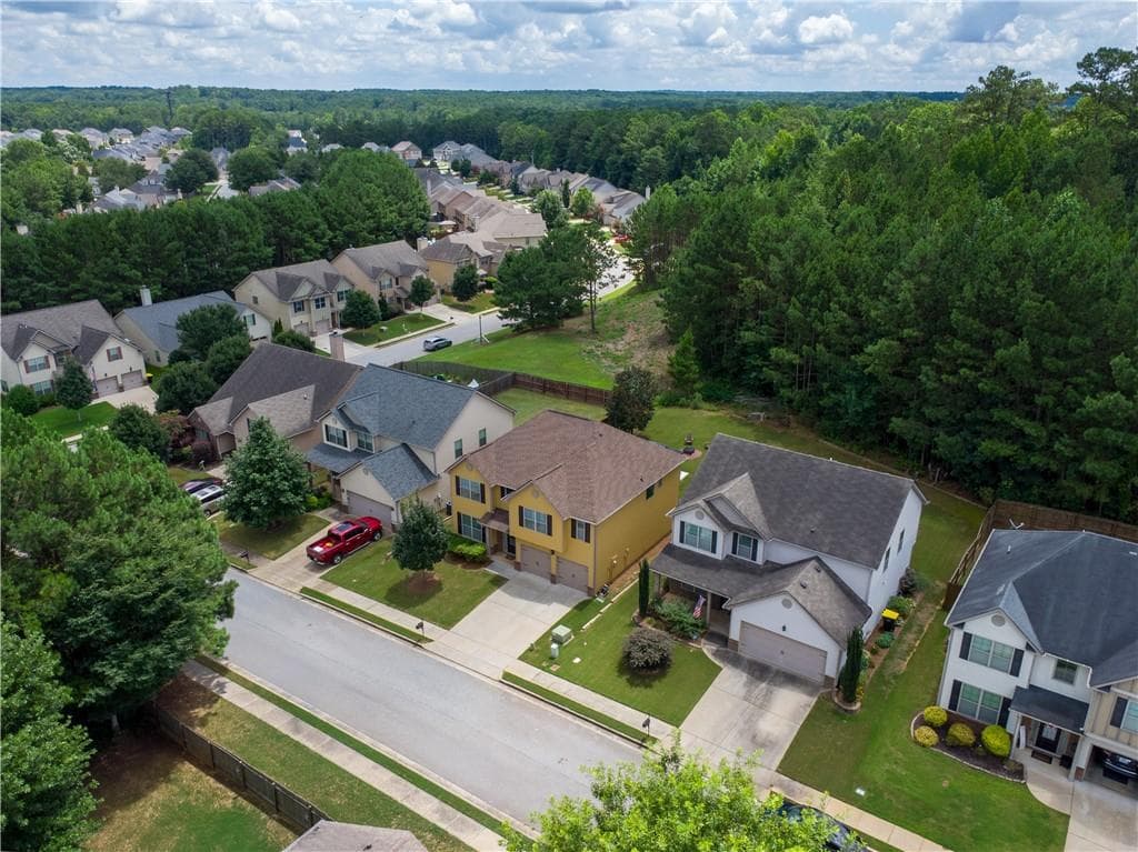 4 bedroom, 4 bathroom, 2,388 sq ft single family residence for sale at 47 Maple Hill Drive, Newnan, GA 30265 — photo 5