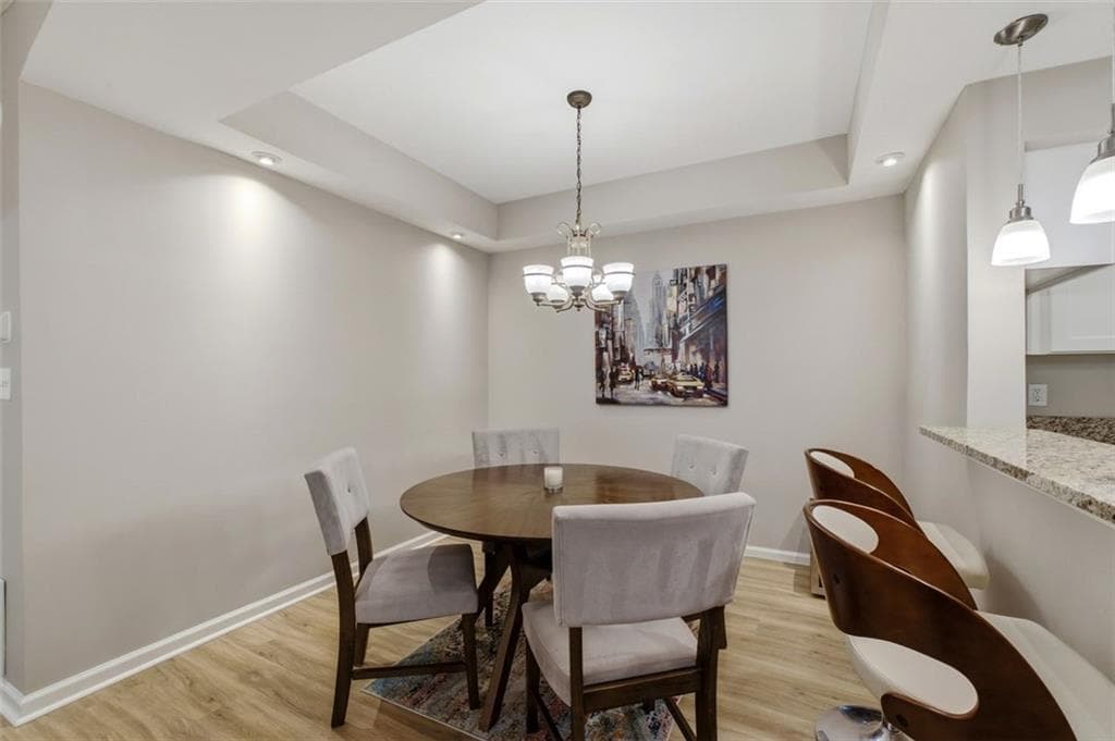 1 bedroom, 1 bathroom, 873 sq ft condominium for sale at 240 Renaissance Parkway 102, Atlanta, GA 30308 — photo 8