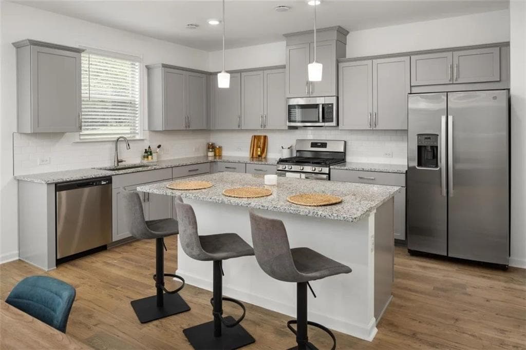 4 bedroom, 3 bathroom, 2,493 sq ft single family residence for rent at 1610 Wellston Drive, Lawrenceville, GA 30043 for $2,795 a month — photo 3