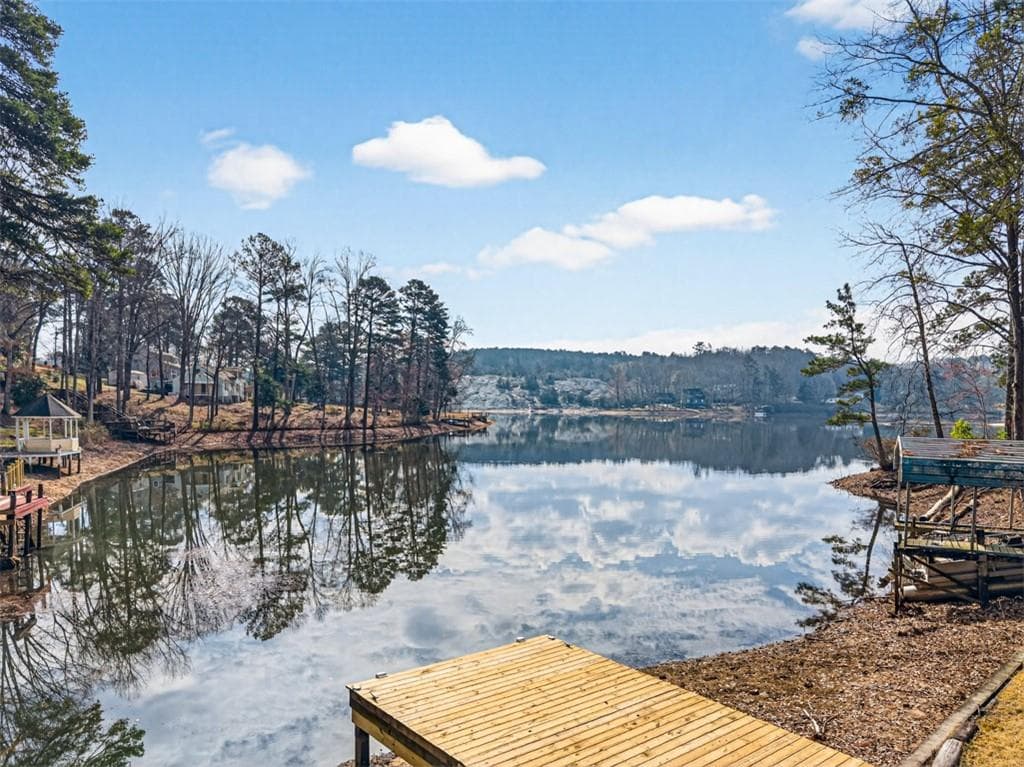 3 bedroom, 3 bathroom, 1,744 sq ft single family residence under contract at 2439 Lakeshore Drive, Conyers, GA 30012 — photo 2
