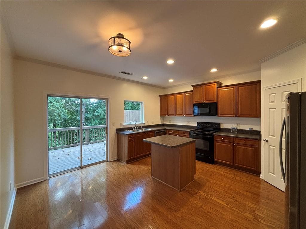 3 bedroom, 4 bathroom, 1,326 sq ft townhouse for rent at 1161 Liberty Parkway, Atlanta, GA 30318 for $2,550 a month — photo 5