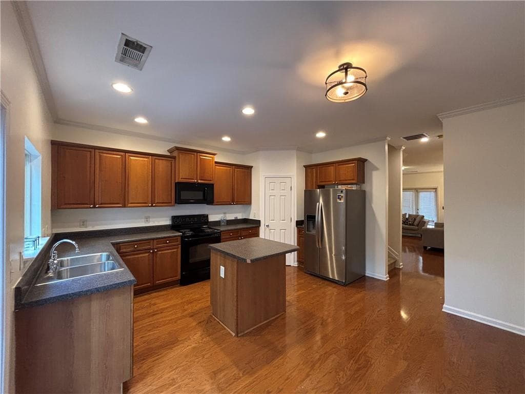 3 bedroom, 4 bathroom, 1,326 sq ft townhouse for rent at 1161 Liberty Parkway, Atlanta, GA 30318 for $2,550 a month — photo 6