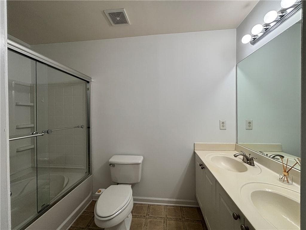 3 bedroom, 4 bathroom, 1,326 sq ft townhouse for rent at 1161 Liberty Parkway, Atlanta, GA 30318 for $2,550 a month — photo 10