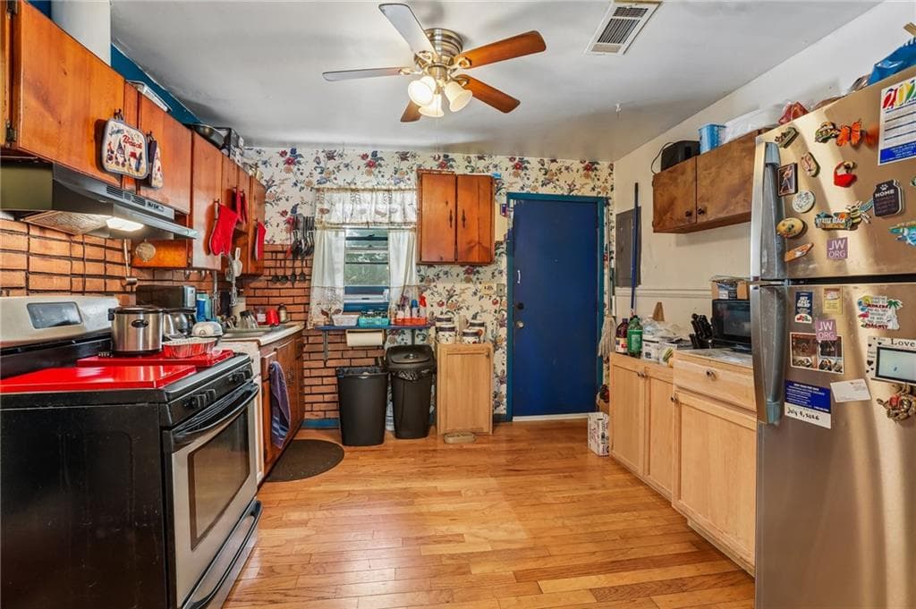 2 bedroom, 2 bathroom, 1,247 sq ft single family residence for sale at 1955 Spink Street, Atlanta, GA 30318 — photo 8