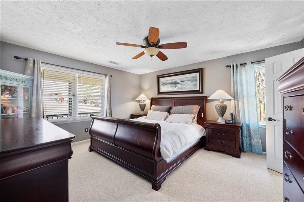 3 bedroom, 2 bathroom, 2,414 sq ft single family residence for sale at 218 Johnson Drive, Braselton, GA 30517 — photo 8