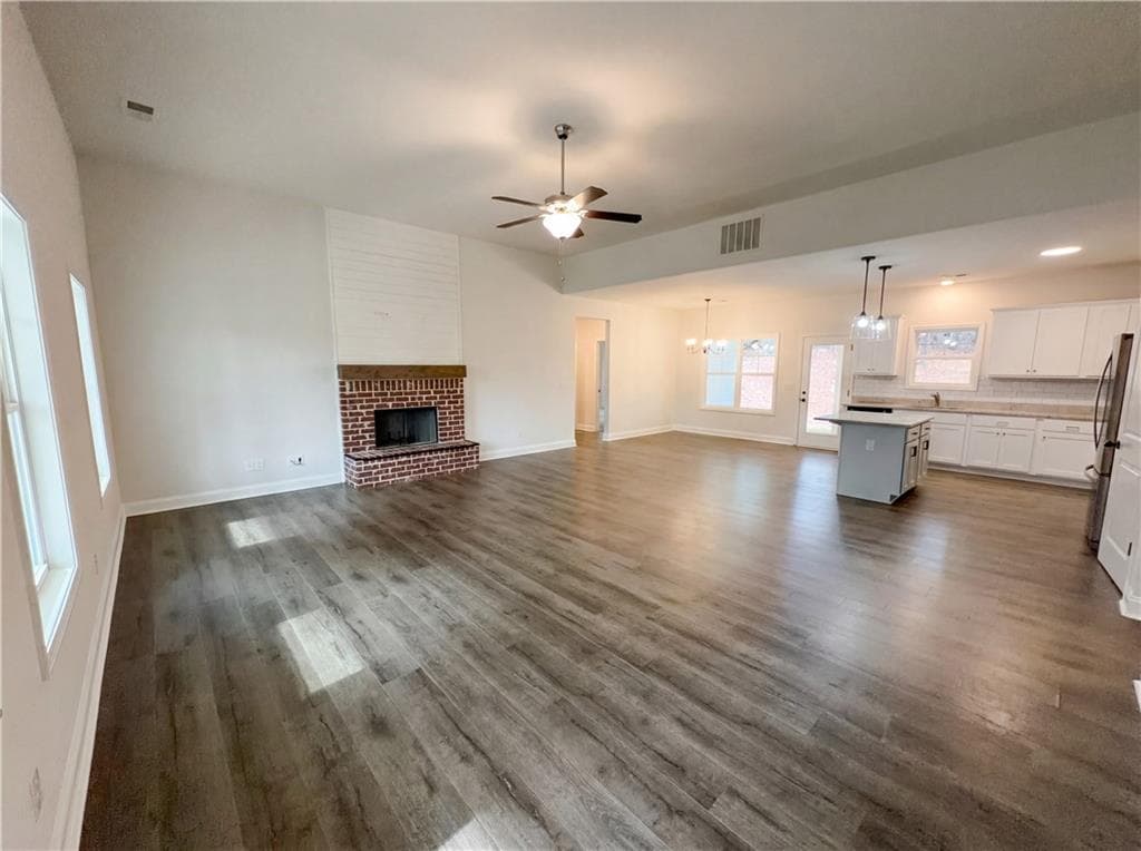 3 bedroom, 2 bathroom, 1,680 sq ft single family residence under contract at 1841 Highway 138, Monroe, GA 30655 — photo 6