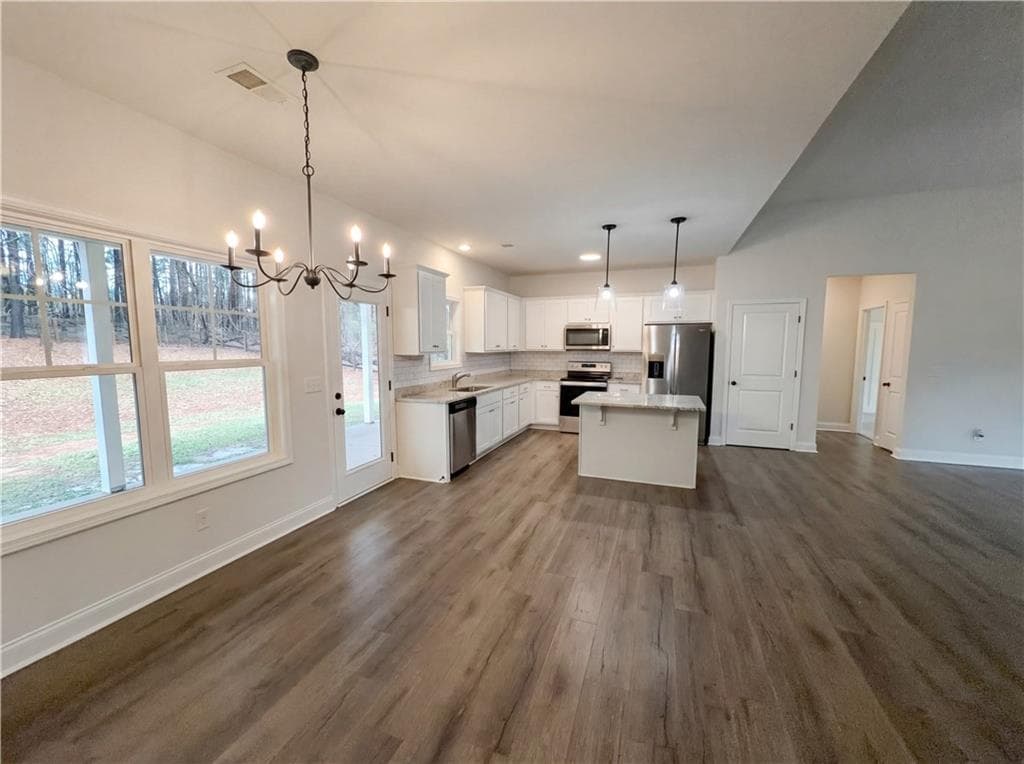 3 bedroom, 2 bathroom, 1,680 sq ft single family residence under contract at 1841 Highway 138, Monroe, GA 30655 — photo 9
